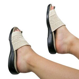 Vintage 90s LifeStride White Woven Wedge Sandals